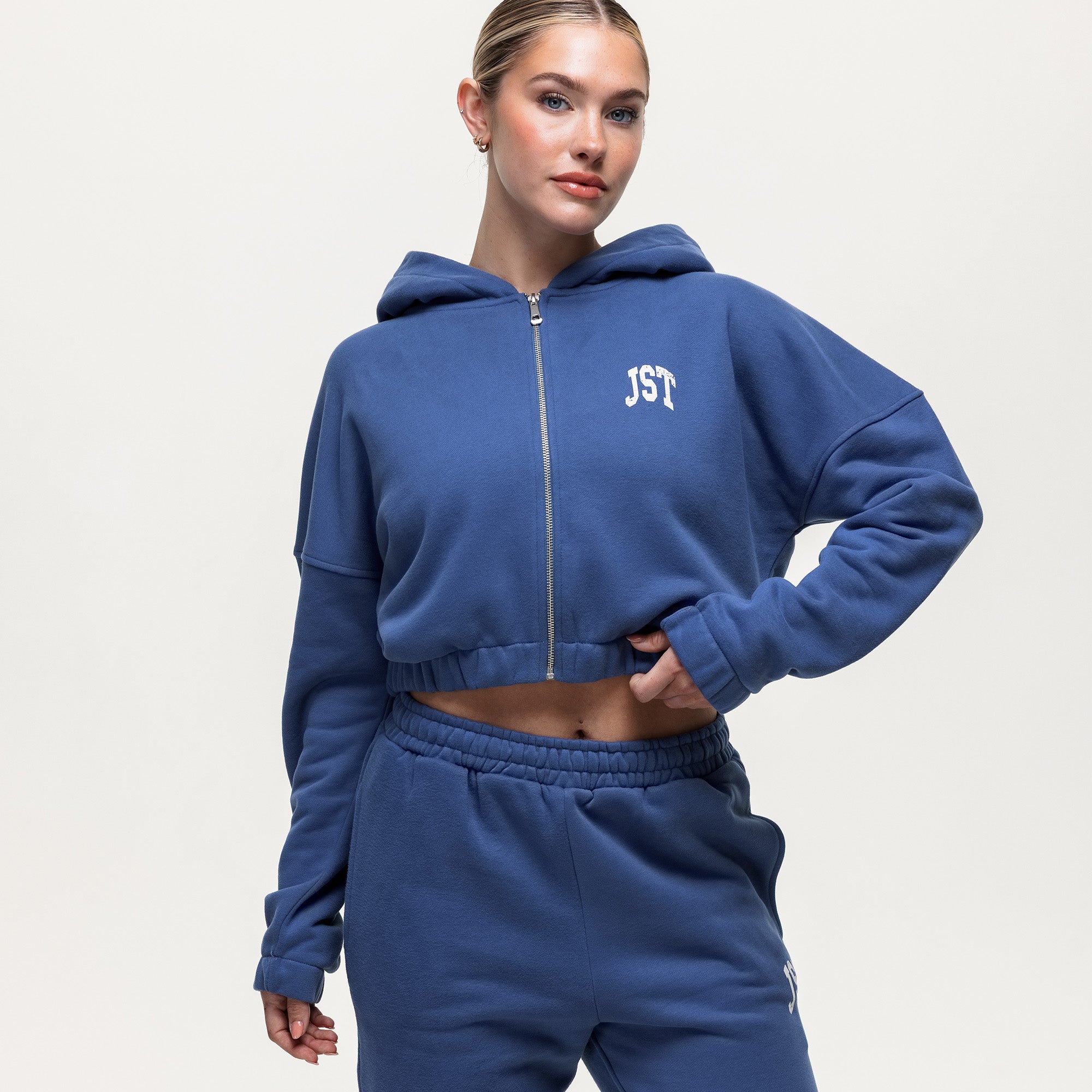 Training Club Crop Zip Up - Vintage Indigo