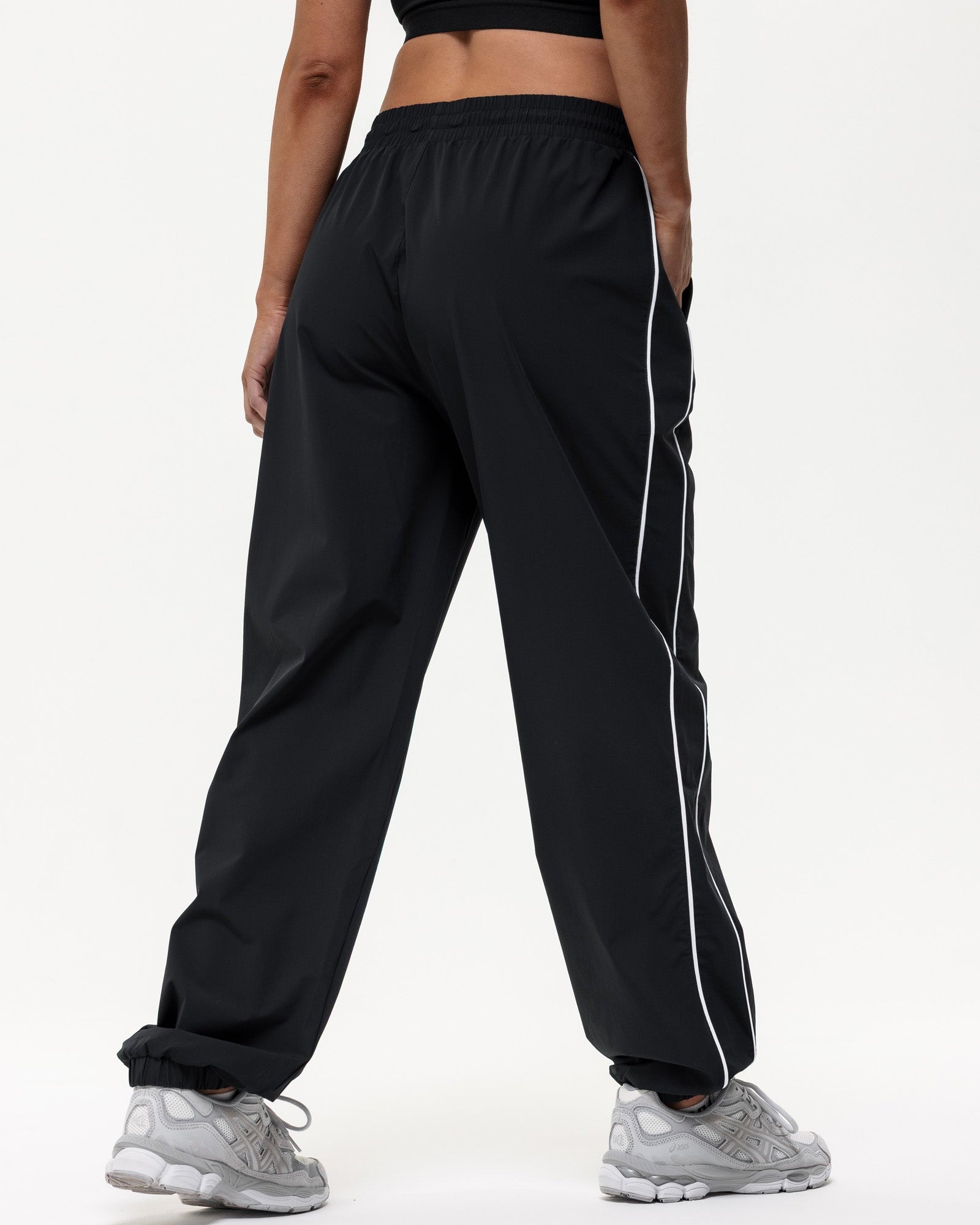 Courtside Track Pants - Black/White