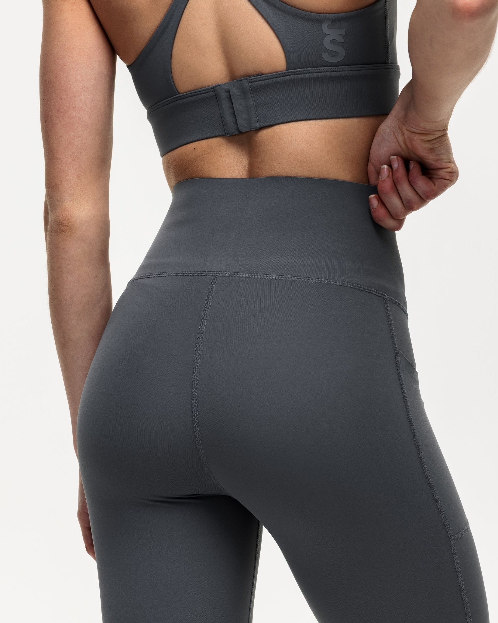Sculpt 7/8 High Rise Training Leggings - Slate
